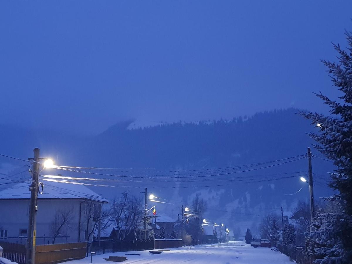 Casa Axa Hotel Paraul Carjei Buitenkant foto