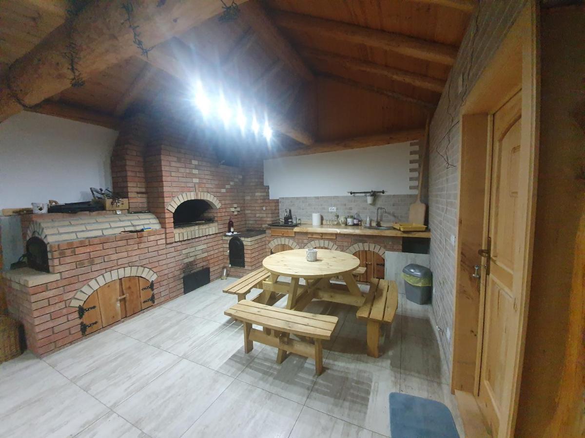 Casa Axa Hotel Paraul Carjei Buitenkant foto