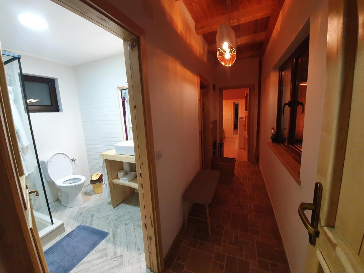 Casa Axa Hotel Paraul Carjei Buitenkant foto